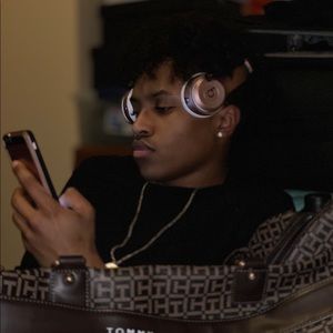 Meet your Posher, Samir